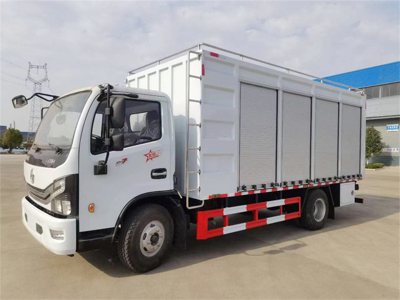 东风多利卡D7净水车