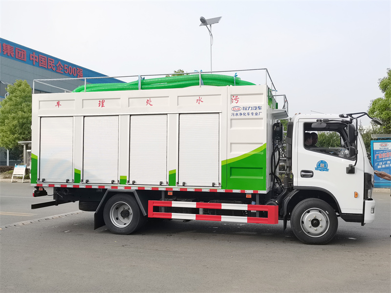 东风小多利卡污水净化车
