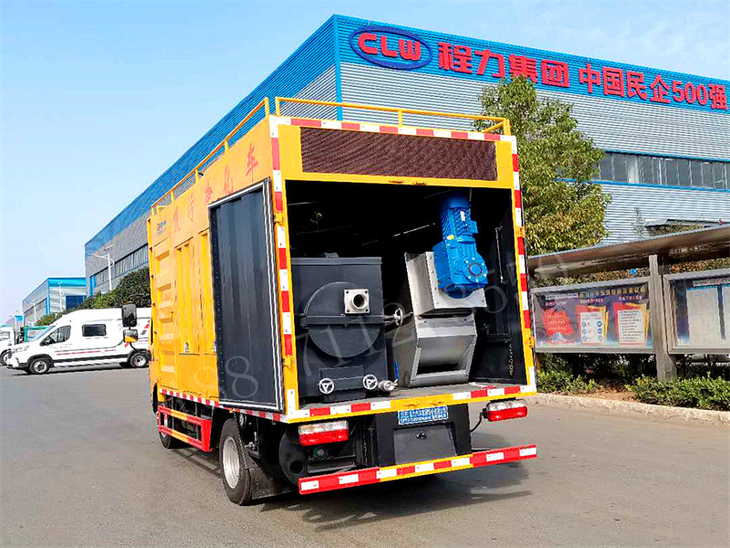 东风小多利卡污水净化车