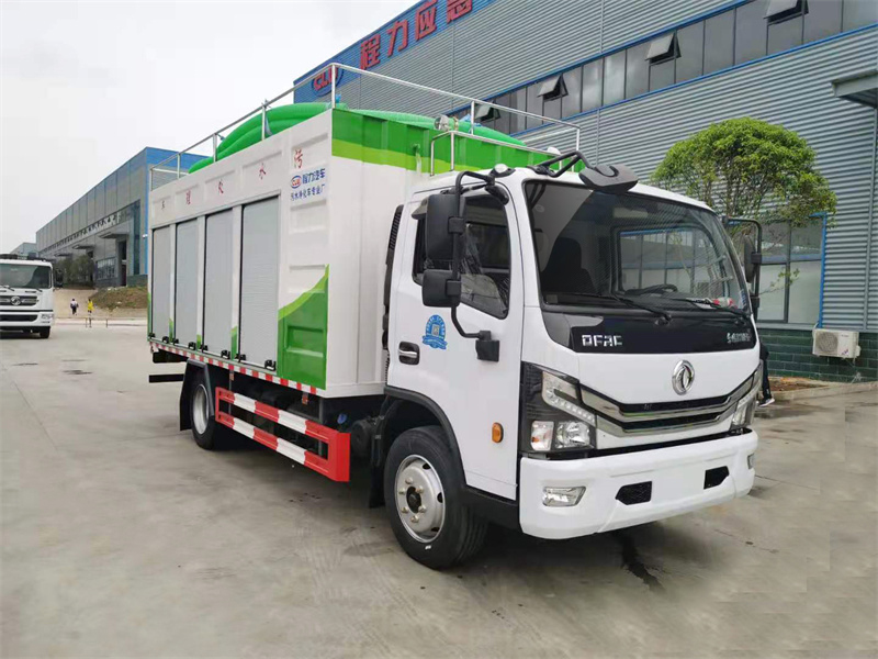 东风小多利卡污水净化车