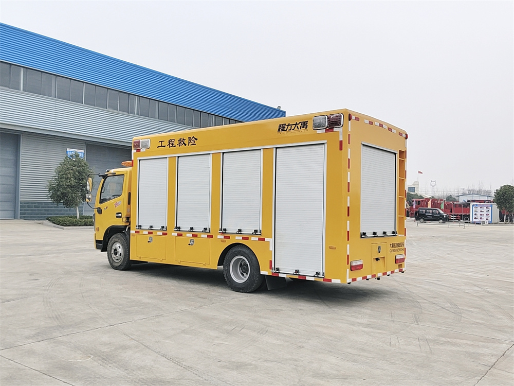 东风多利卡(1000-2000方)排涝抢险车