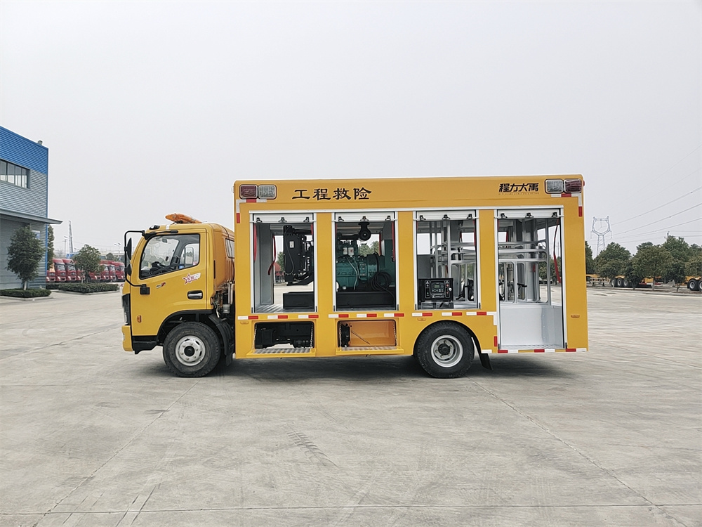 东风多利卡(1000-2000方)排涝抢险车