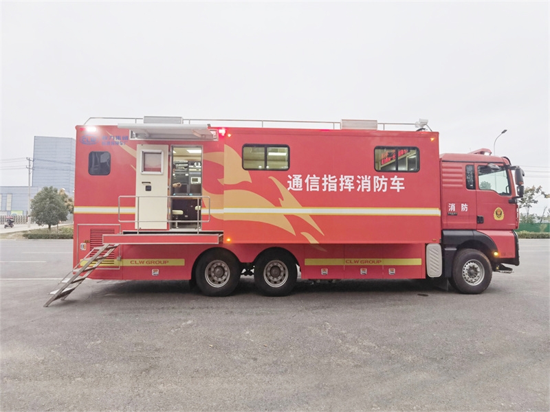 重汽汕德卡应急指挥车