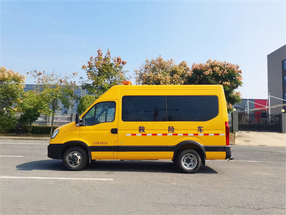 依维柯工程救险车