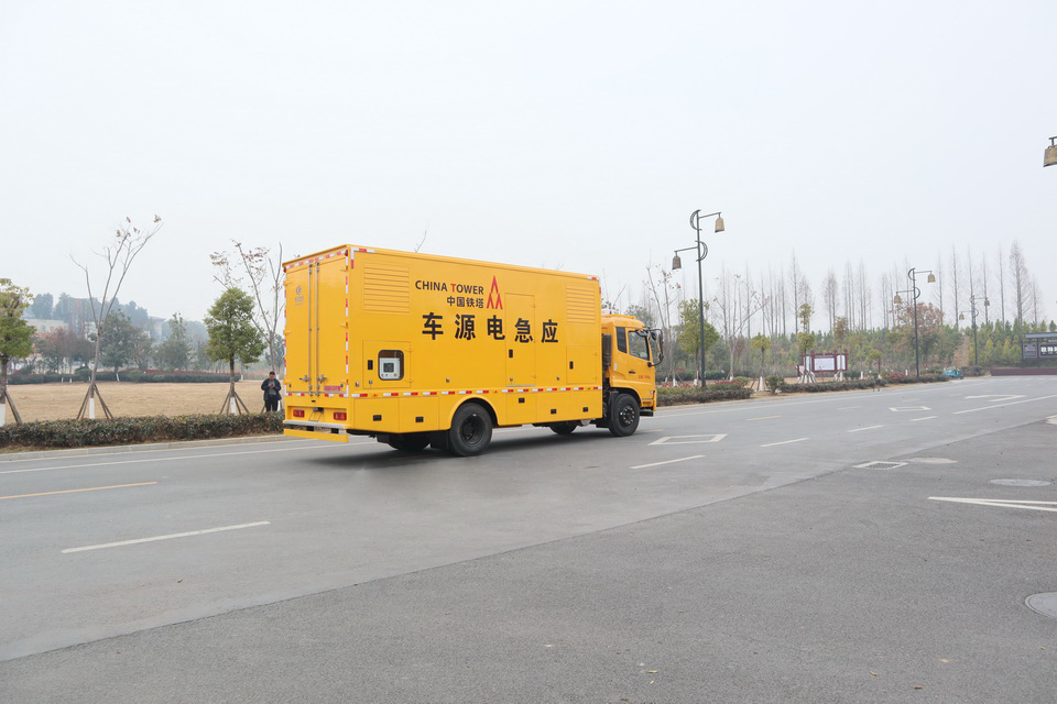 东风天锦应急电源车