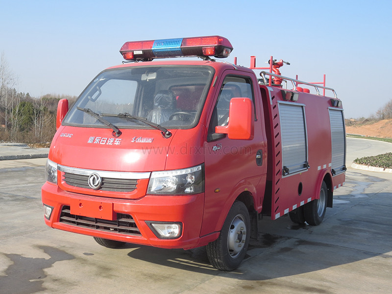 1.2吨  国六  东风涂逸水罐消防车