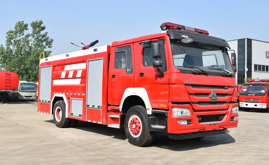 消防車廠家新東日專汽呼吁社會：為消防車讓行，為生命讓道