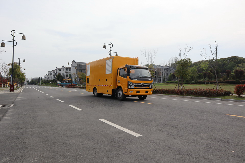 东风大多利卡电源车120-150kw 东风大多利卡电源车120-150kw