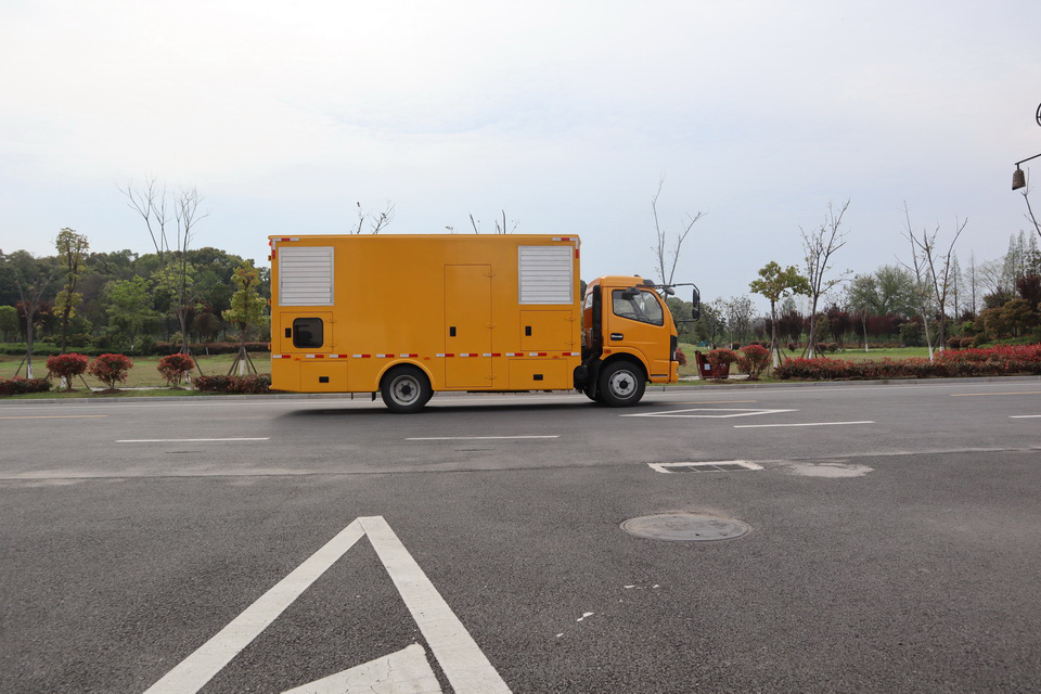 东风大多利卡电源车120-150kw 东风大多利卡电源车120-150kw