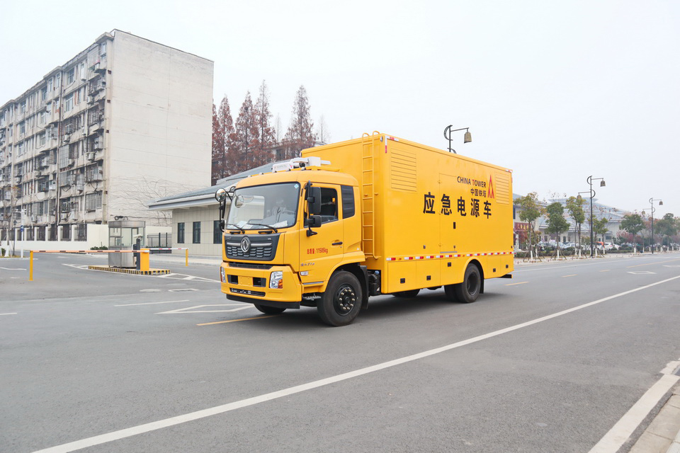 中国铁塔天锦电源车200-500kw