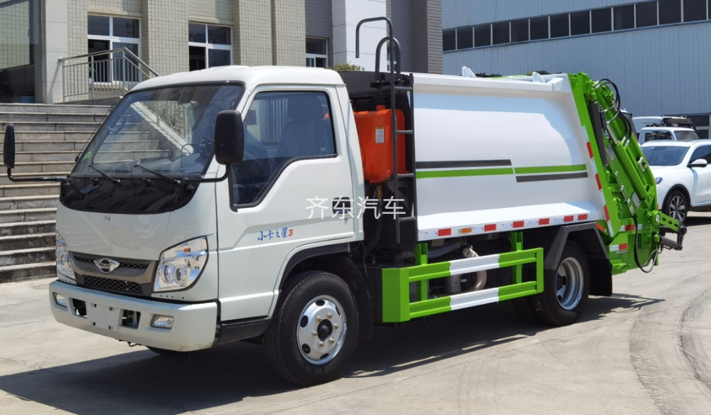 福田5.5方蓝牌压缩垃圾车