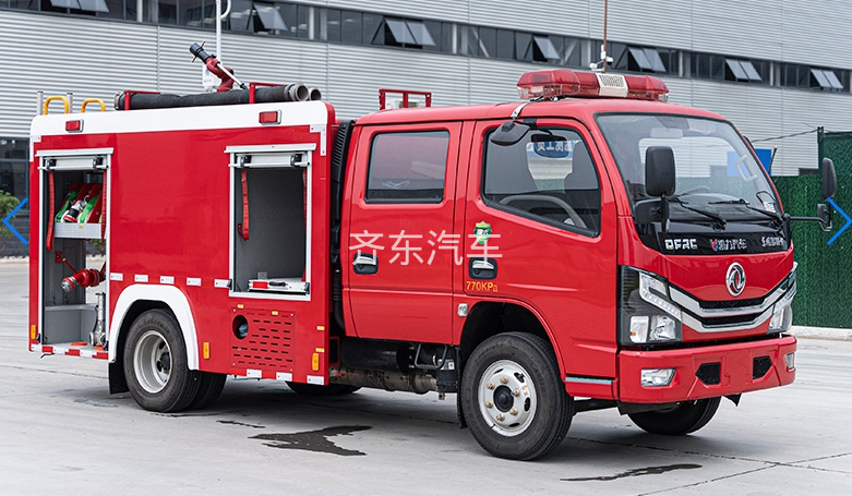 东风2.5吨水罐消防车