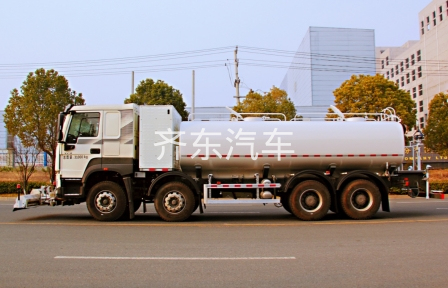 东风纯电动护栏清洗车