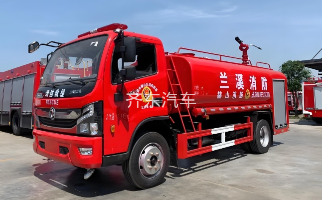 东风大多利卡7方消防洒水车