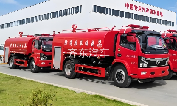东风小多利卡5方消防洒水车