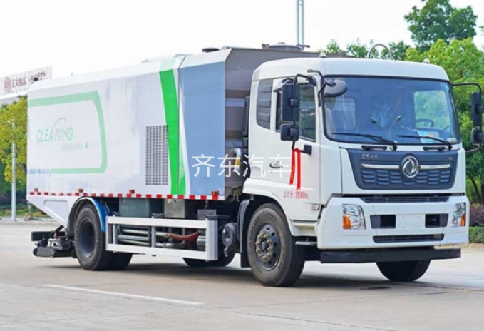 国六东风小多利卡深度保洁车