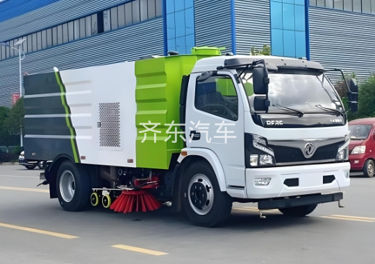 东风大多利卡12吨洗扫车