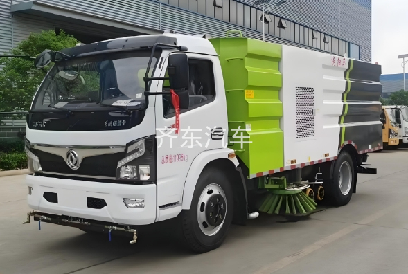 东风多利卡7.36吨洗扫车