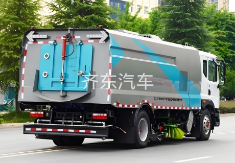 东风多利卡7.36吨洗扫车