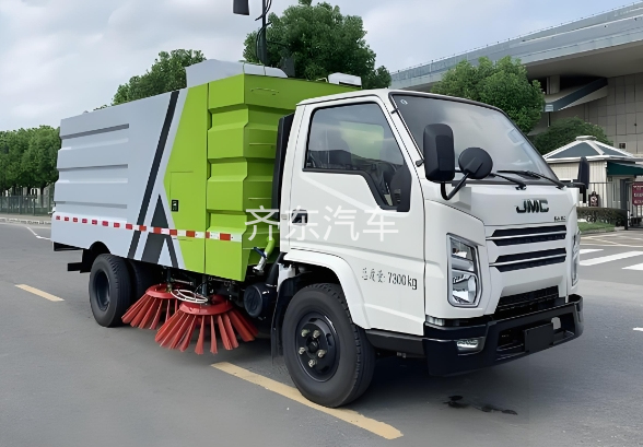 东风多利卡7.36吨洗扫车
