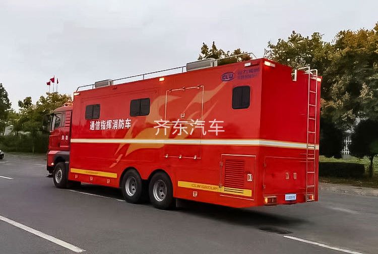 江铃福特指挥车