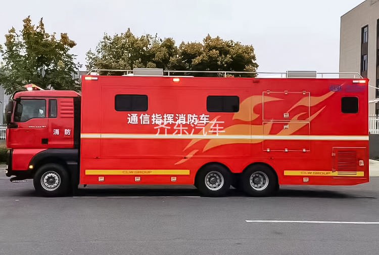 江铃福特指挥车