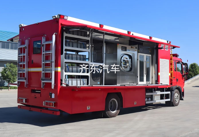 重汽豪沃被服洗涤车