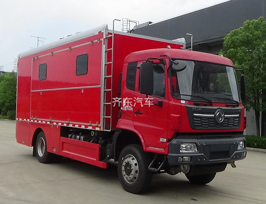 东风天锦四驱野外炊事车