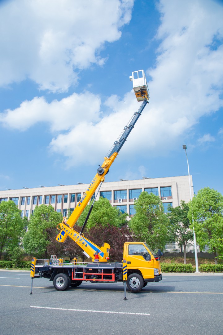 江铃顺达轻量化27米高空作业车