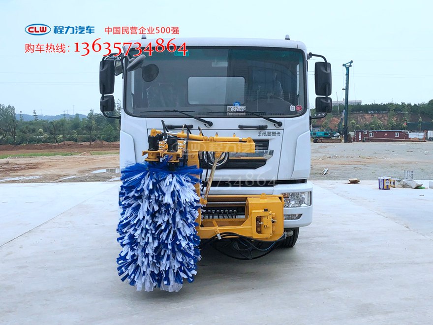 国六D9多利卡城市护栏清洗车 前置式护栏清洗机