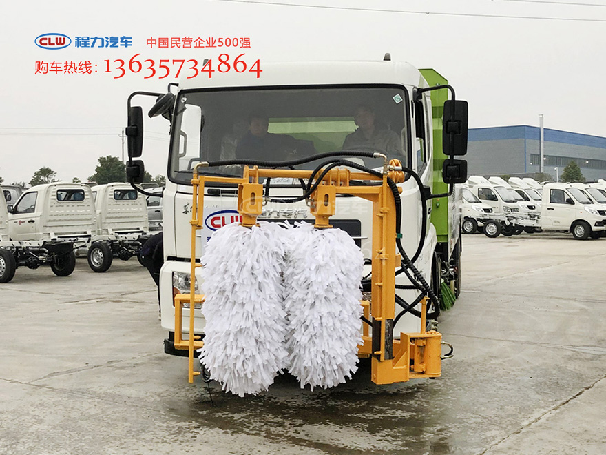 天锦洗扫车前置城市护栏清洗车
