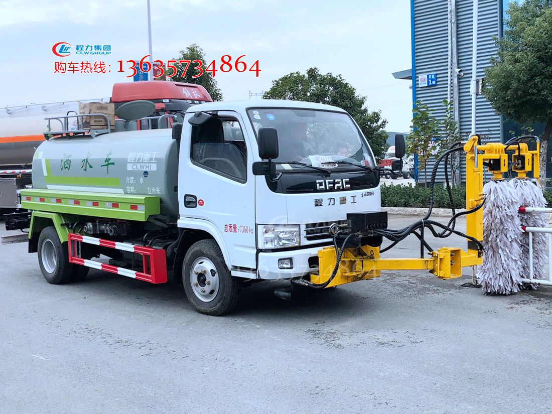 城市道路护栏清洗车