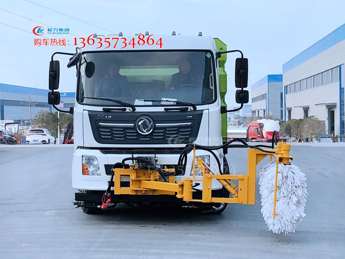 小多利卡护栏清洗车 施工围栏清洗车