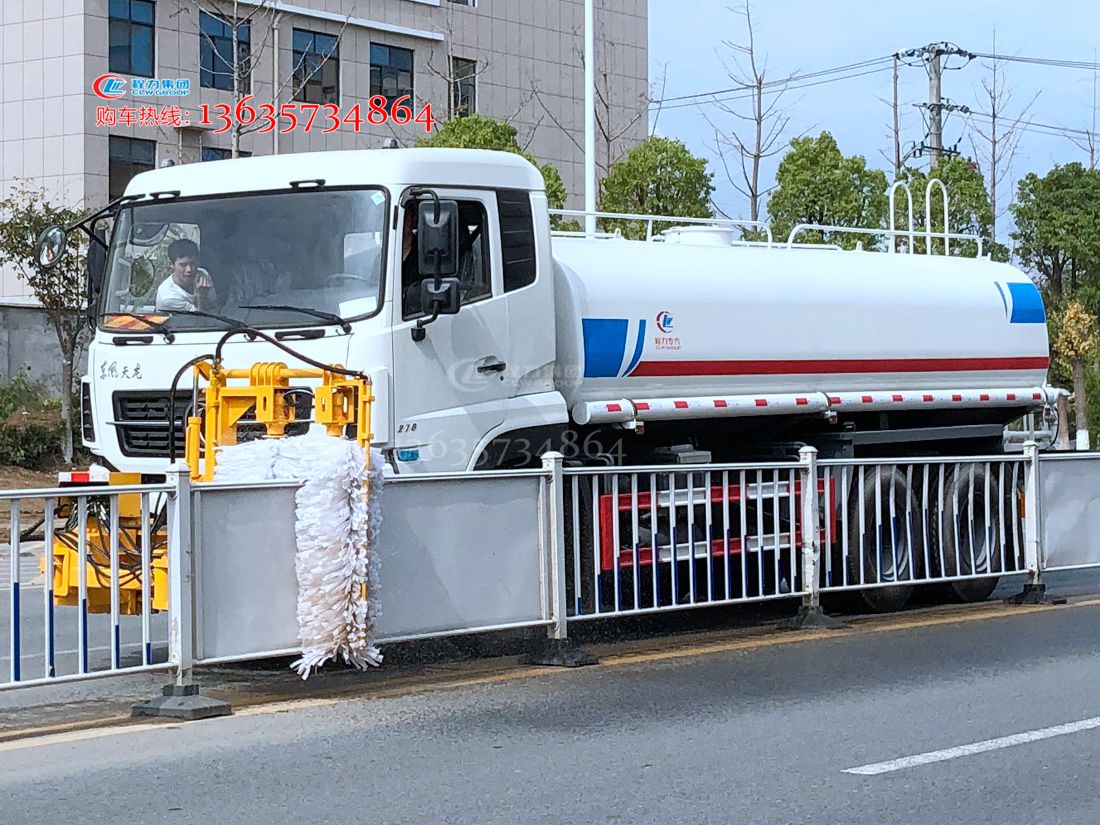 天龙护栏清洗车 波形护栏清洗车 防旋板清洗机