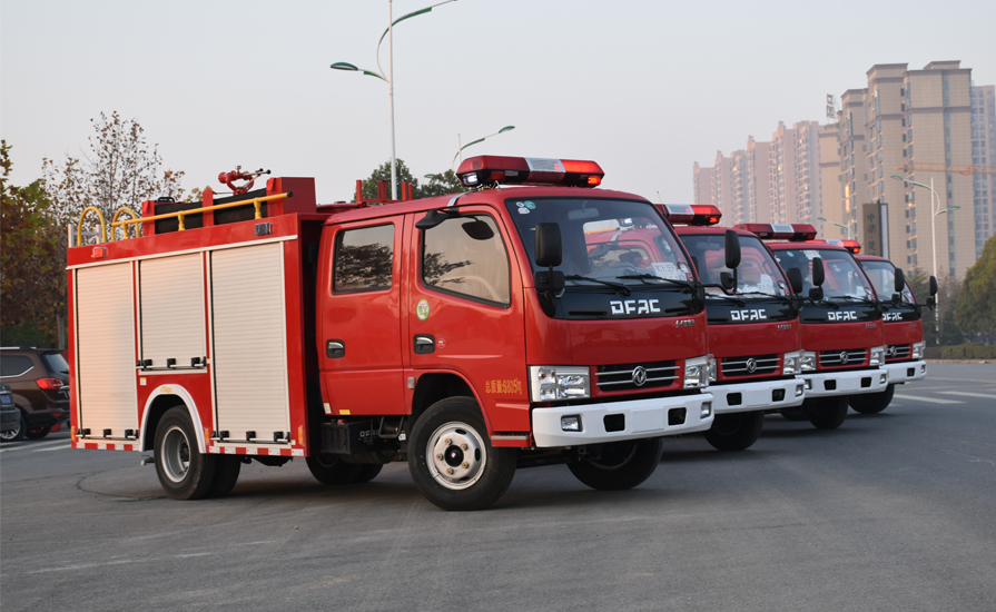 消防车厂家新东日专汽谈谈如何让消防车雨刮发挥最佳状态