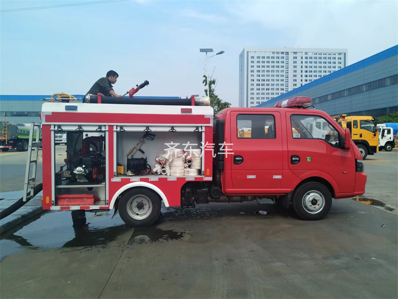 北汽福田器材消防车