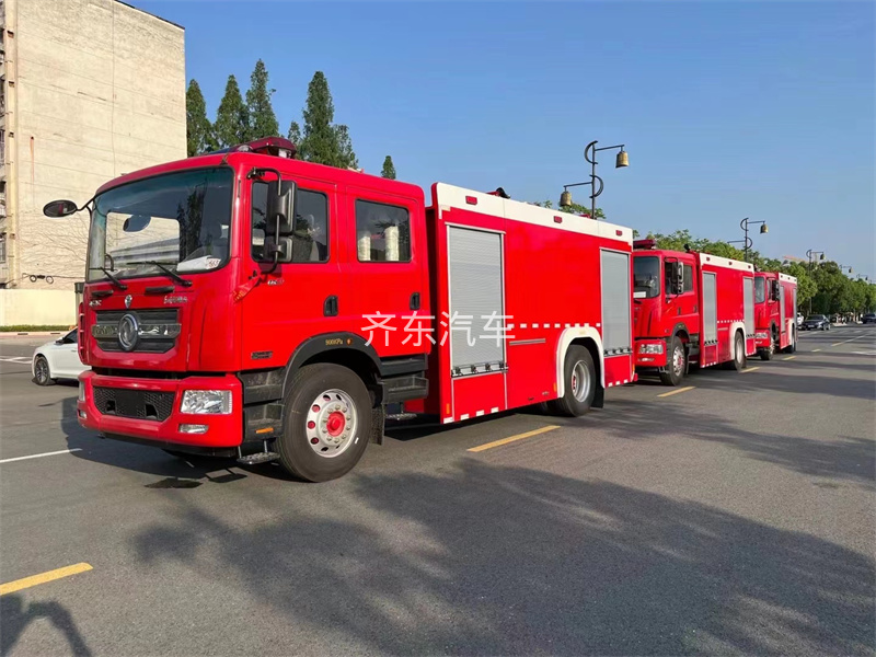 豪沃25吨泡沫消防车