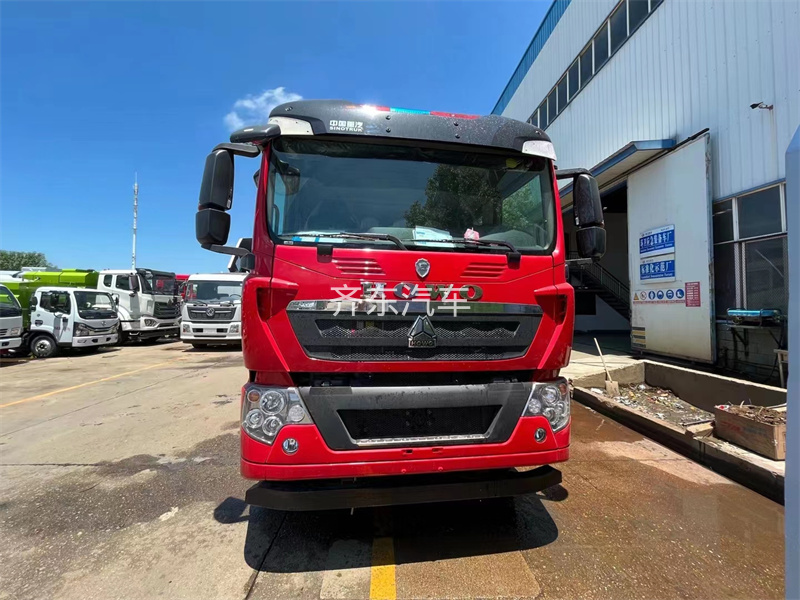 豪沃25吨泡沫消防车
