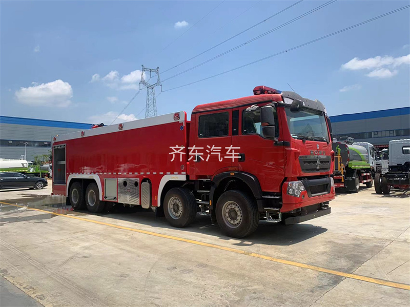 豪沃25吨泡沫消防车