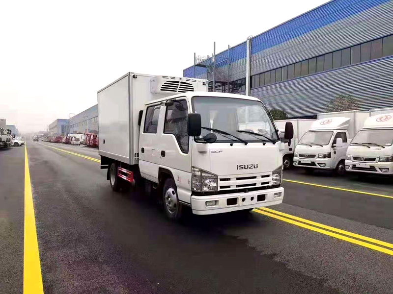 国六五十铃双排座3米1冷藏车