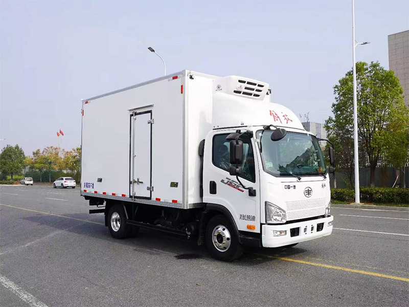 国六解放J6F蓝牌4米2冷藏车