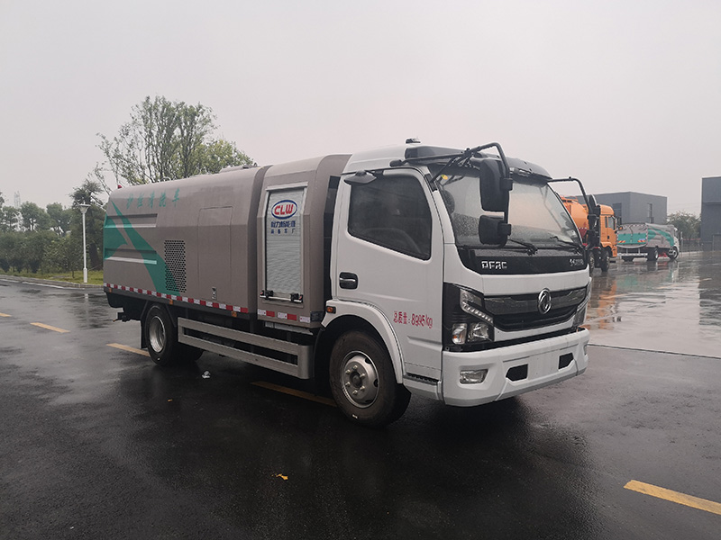 东风纯电动护栏清洗车