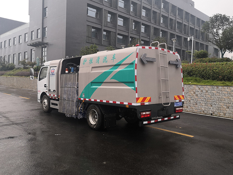 东风纯电动护栏清洗车