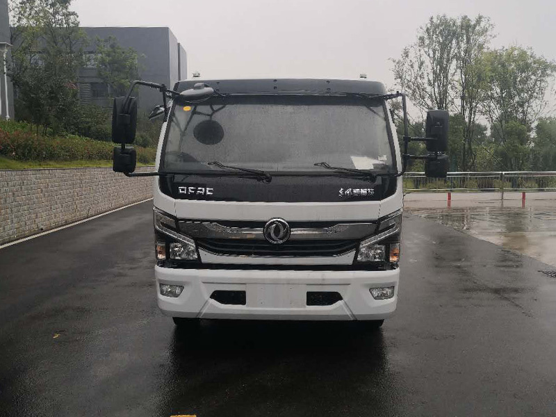 东风纯电动护栏清洗车