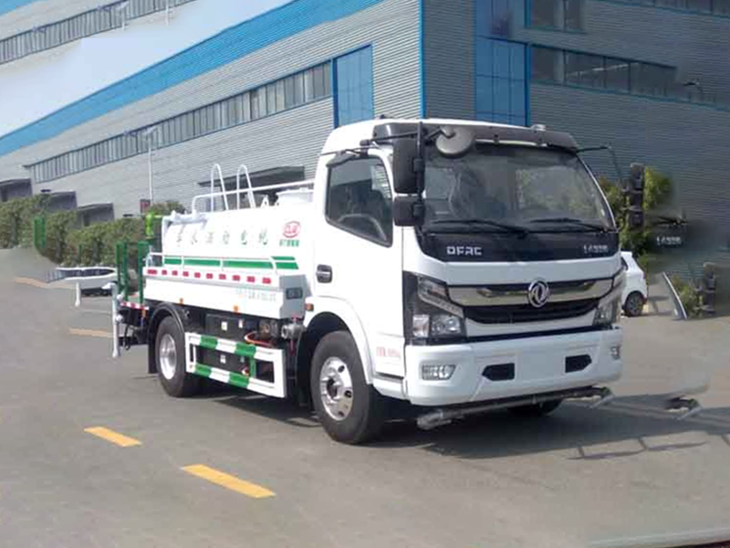 东风5方纯电动洒水车
