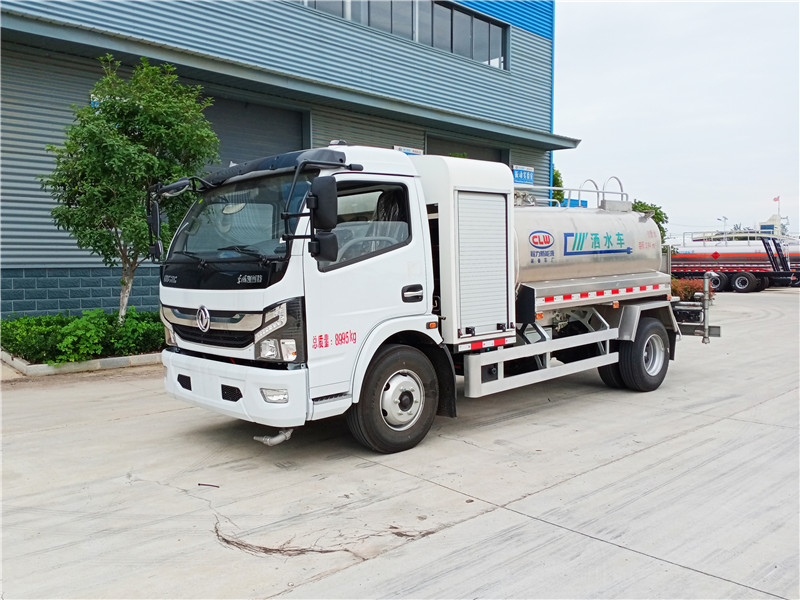 东风5方纯电动洒水车
