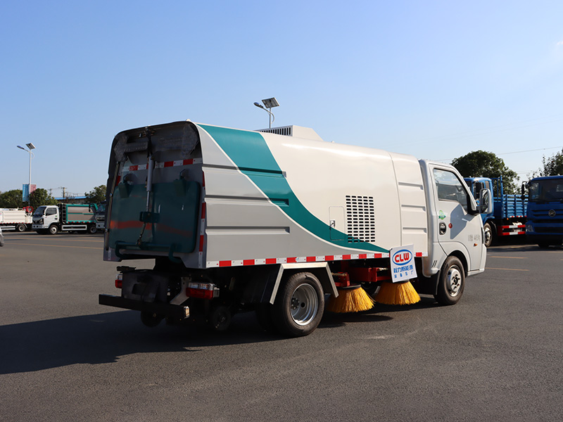 途逸纯电动扫路车