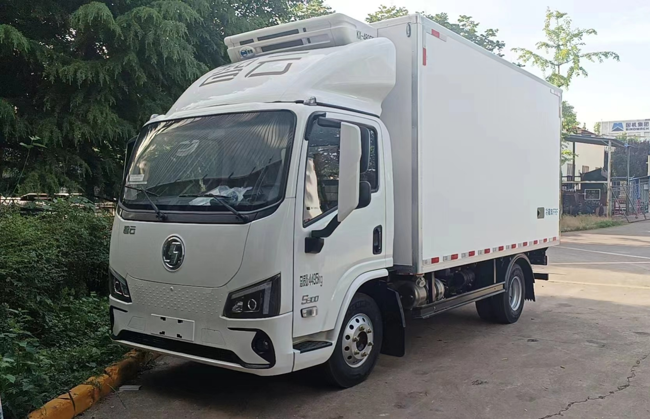 陕汽智云S300纯电动冷藏车
