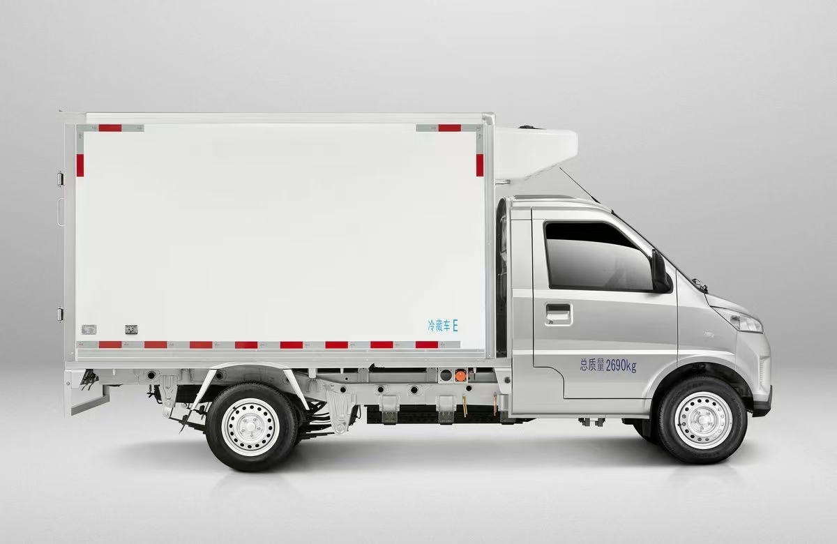 五菱纯电动冷藏车
