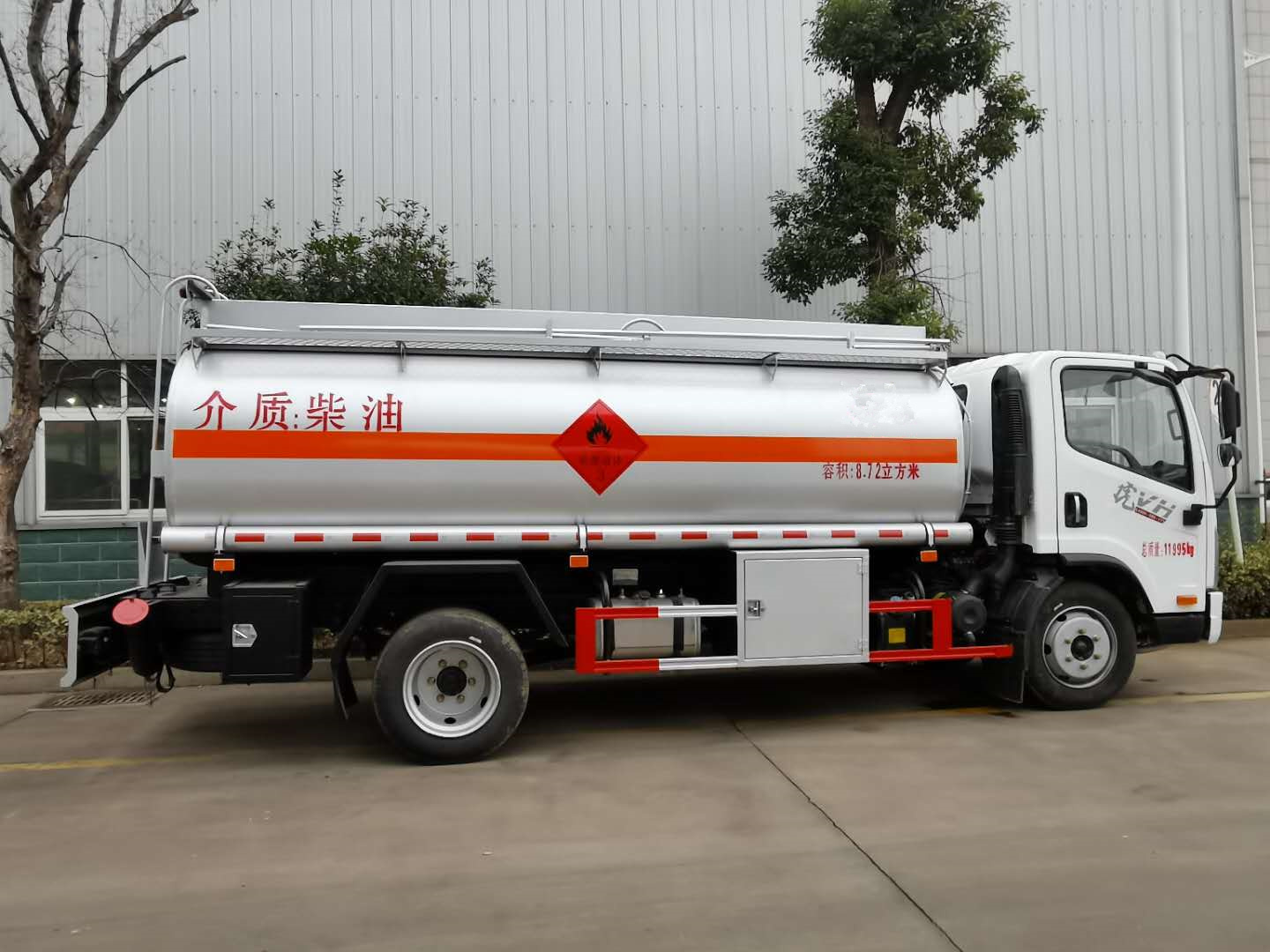 解放虎V加油车